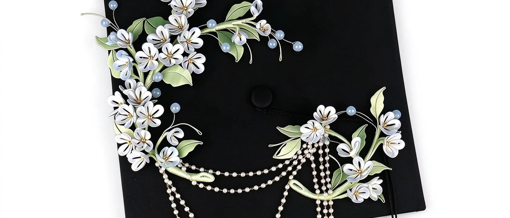 How to Decorate a Graduation Cap With a Chanhua Silk Flower