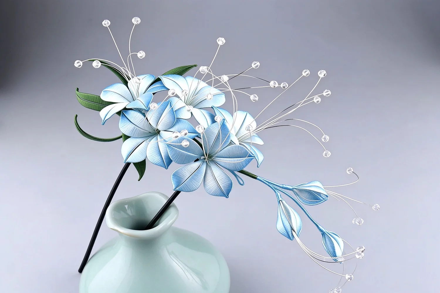 The finished blue trailing jasmine chanhua hairpin made from the kit